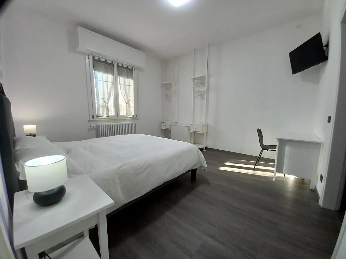 Bed & Breakfast B&B Km 198 - Letto E Colazione Sorbara