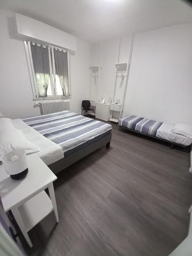 Bed & Breakfast B&B Km 198 - Letto E Colazione Sorbara Italy