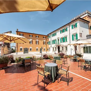 Malaspina Hotel Castel d'Azzano